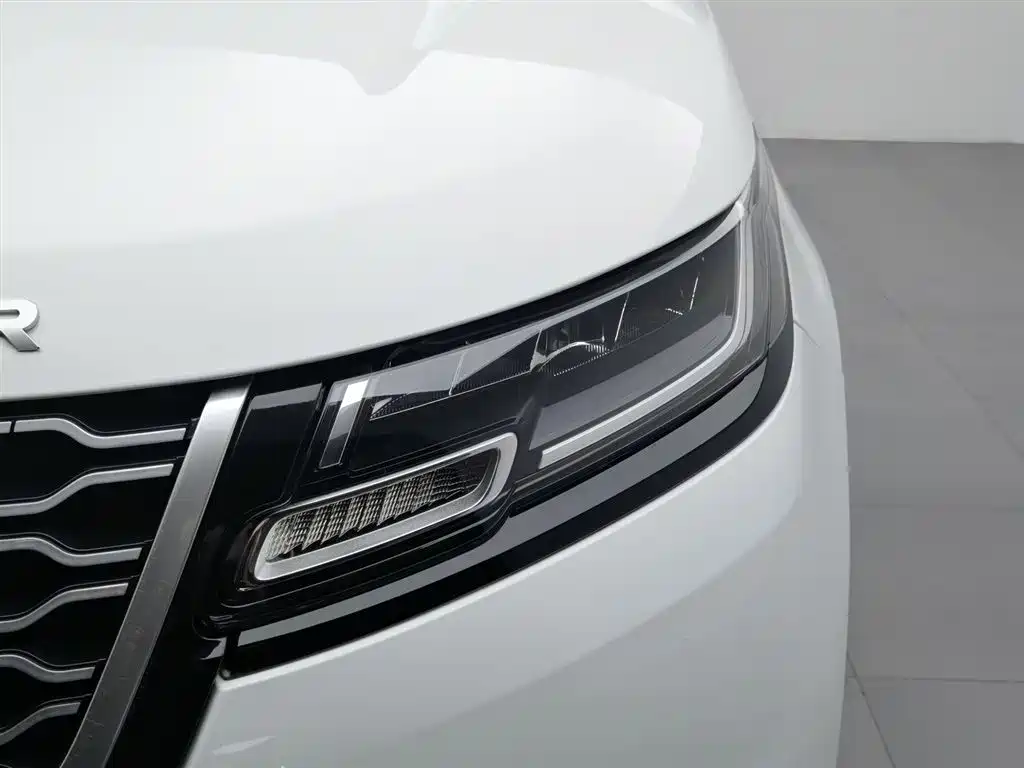 Land Rover Velar 2022 — фото 7