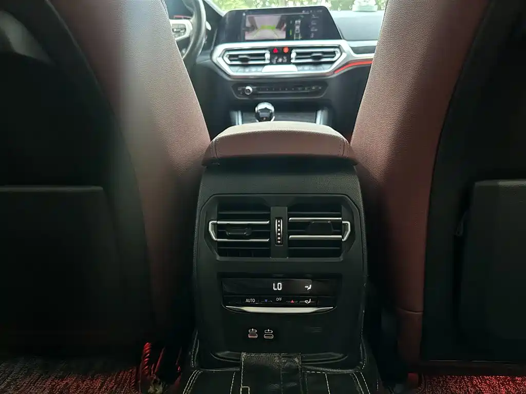 BMW 3 Series 2021 — фото 16
