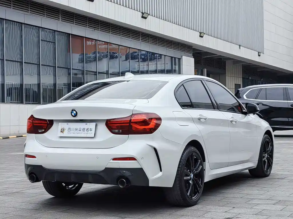 BMW 1 Series 2023