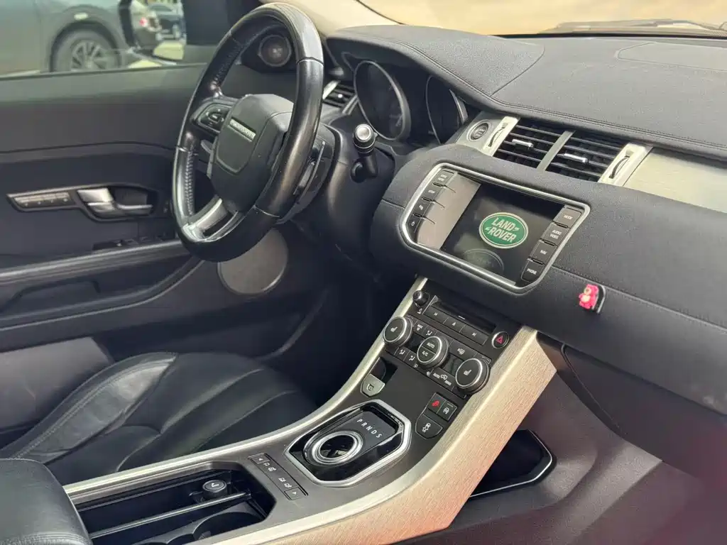 Land Rover Evoque 2016 — фото 10