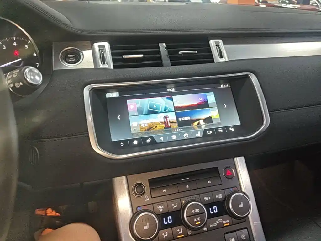 Land Rover Range Rover Evoque 2018 — фото 13