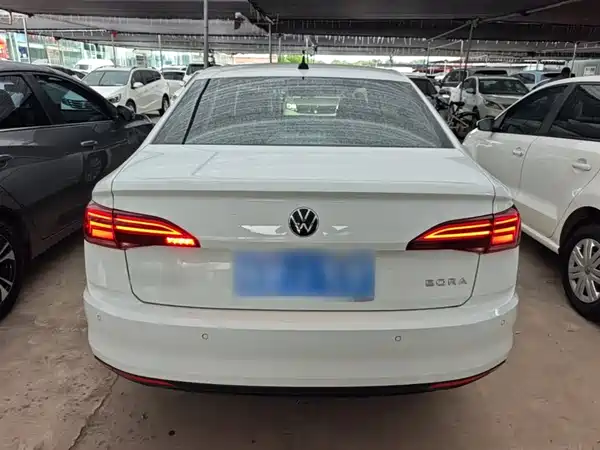 Volkswagen Bora 2021