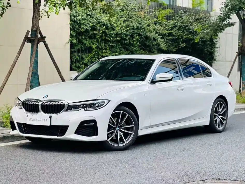 BMW 3 Series 2022