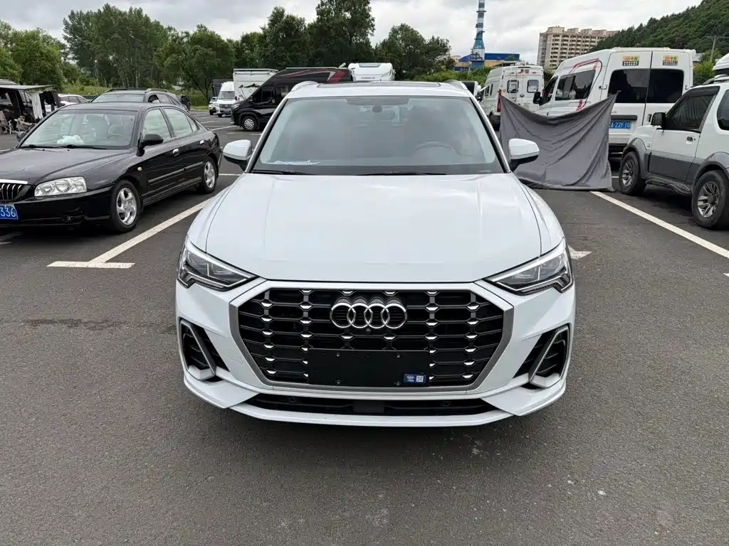 Audi Q3 2023