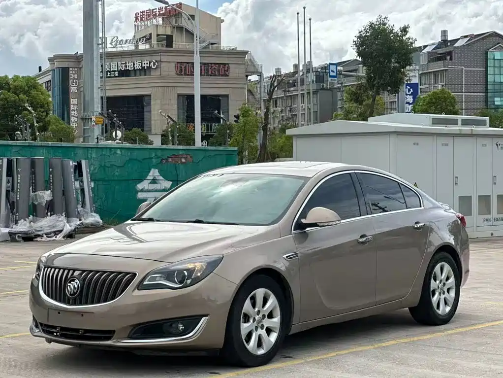 Buick Regal 2014 — фото 1