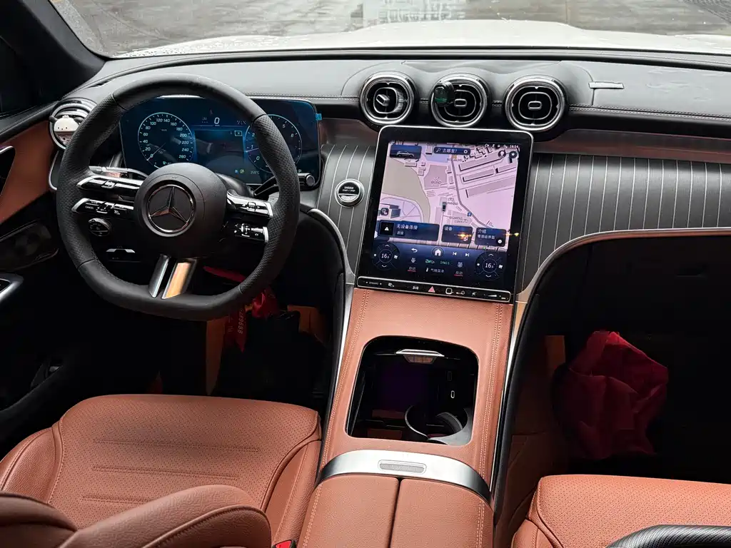 Mercedes-Benz GLC 2023