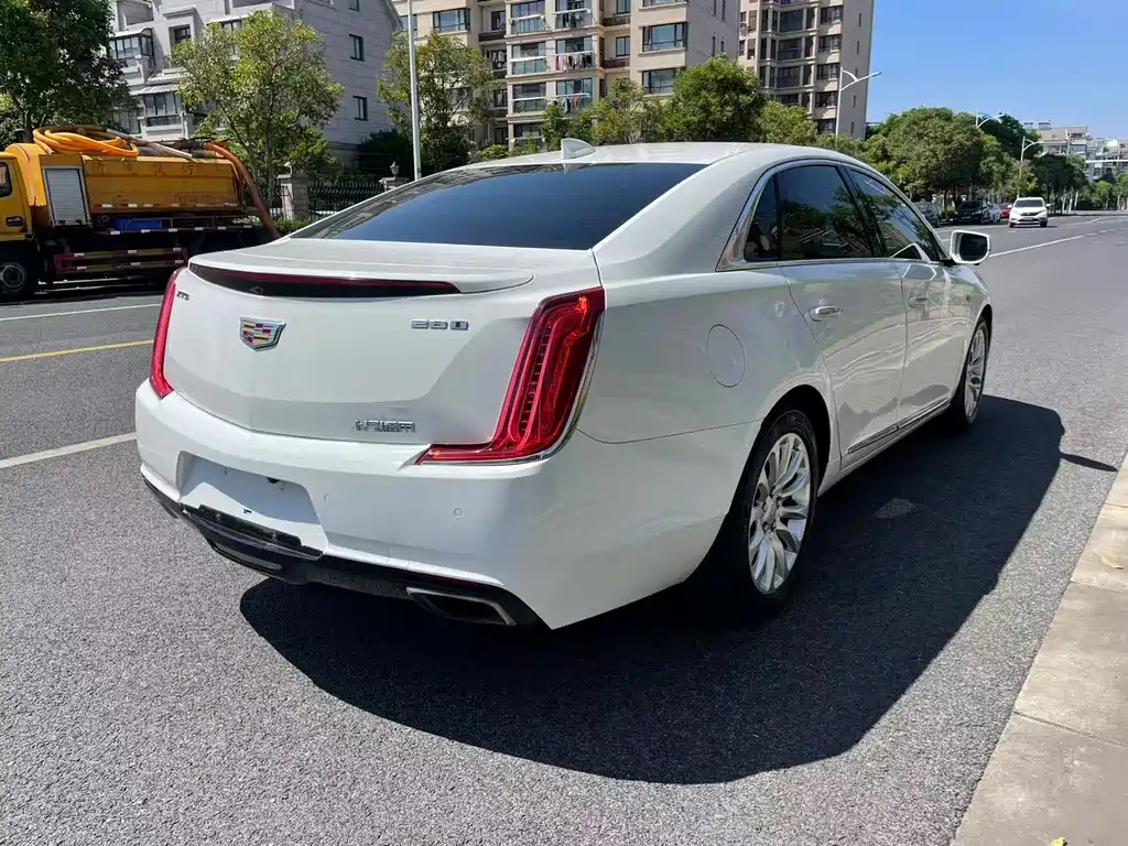 Cadillac XTS 2019 — фото 9