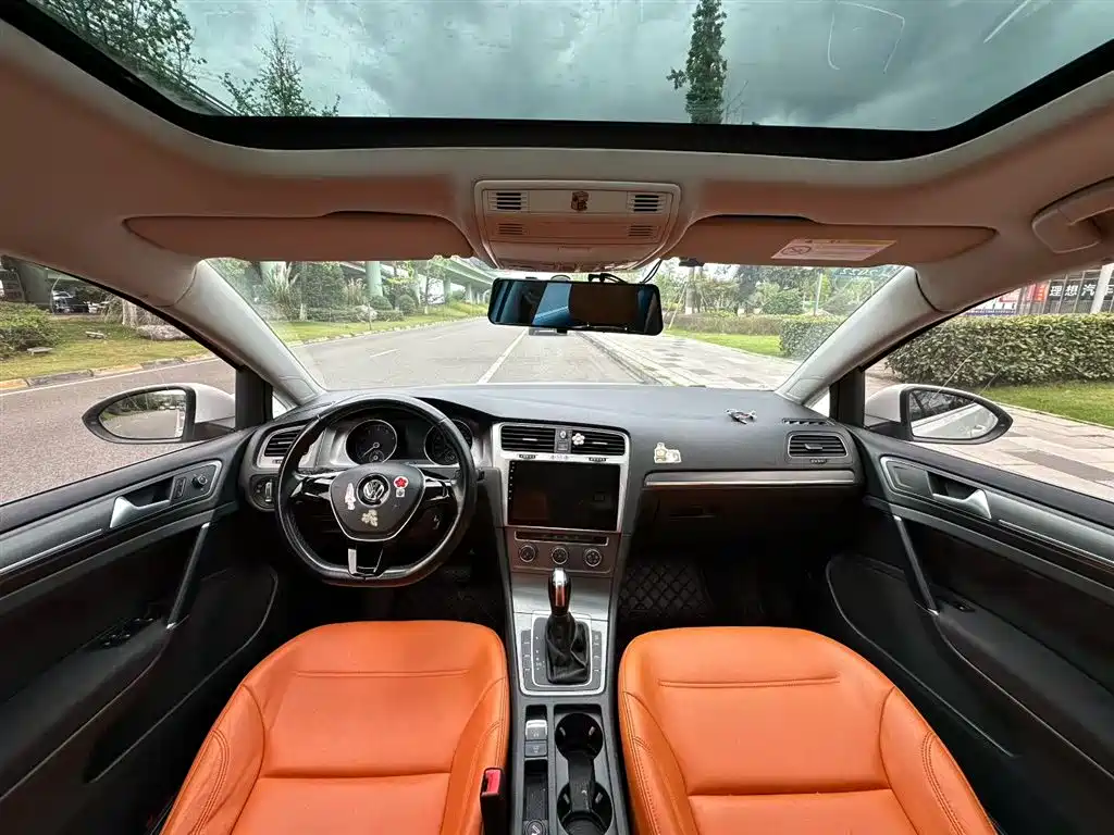 Volkswagen Golf 2014