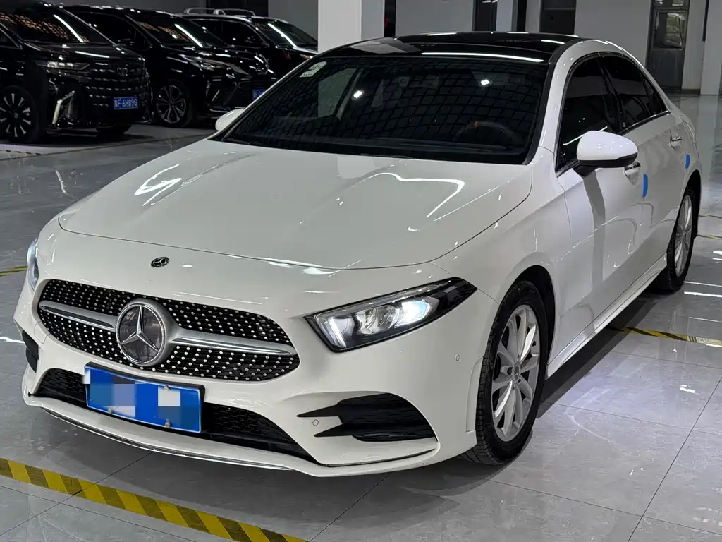 Mercedes-Benz A-Class 2019 — фото 1