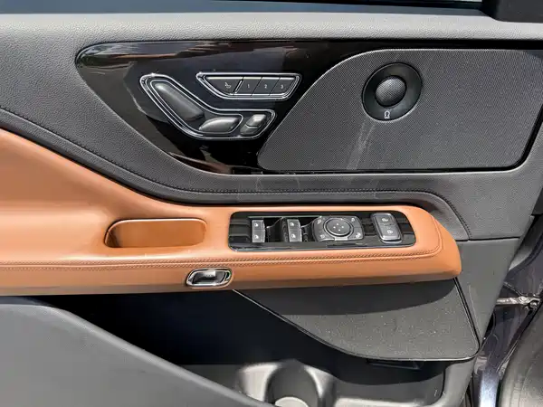 Lincoln Aviator 2021