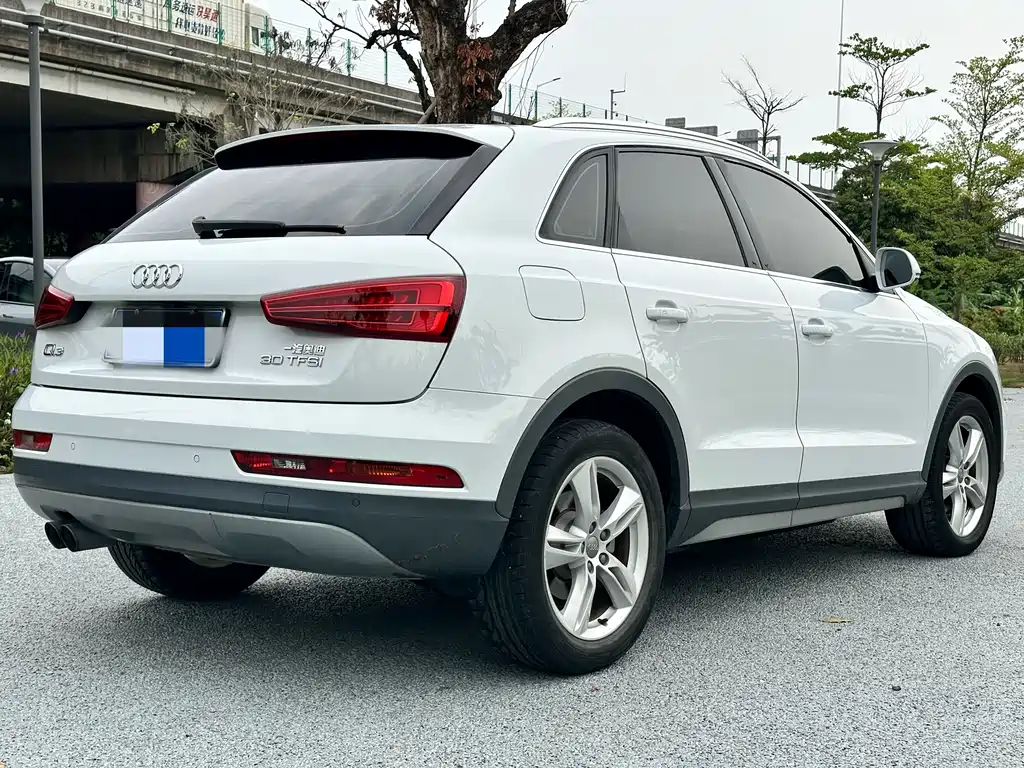 Audi Q3 2019 — фото 4