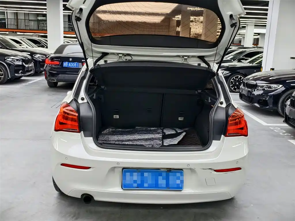 BMW 1 Series 2015 — фото 23