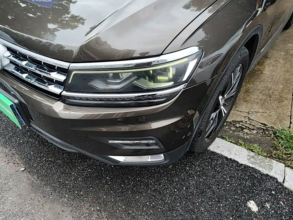 Volkswagen Tiguan L 2017 — фото 24