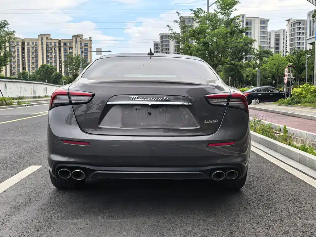 Maserati Ghibli 2021 — фото 8
