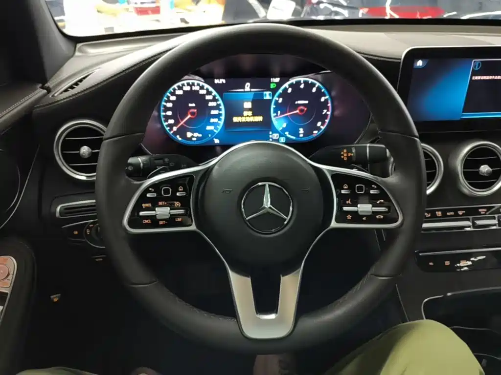 Mercedes-Benz GLC 2021 — фото 11