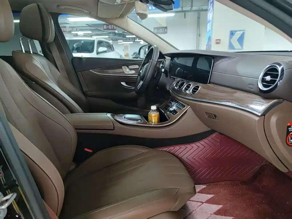 Mercedes-Benz E-Class 2020 — фото 12