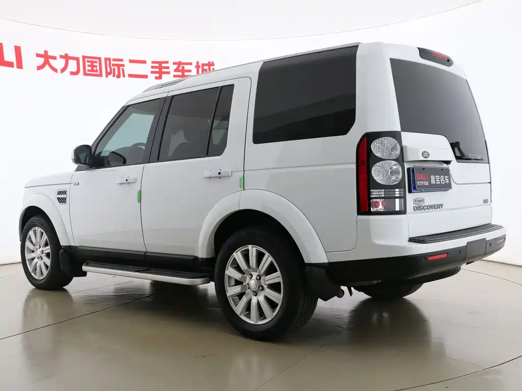 Land Rover Discovery 2015 — фото 20