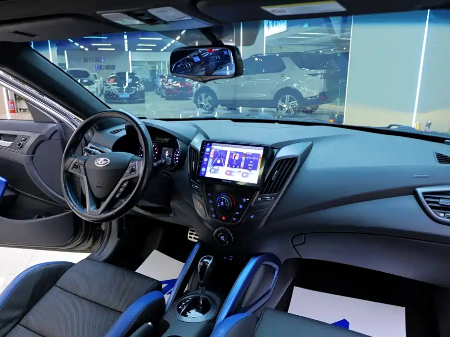 Hyundai Veloster 2015 — фото 19