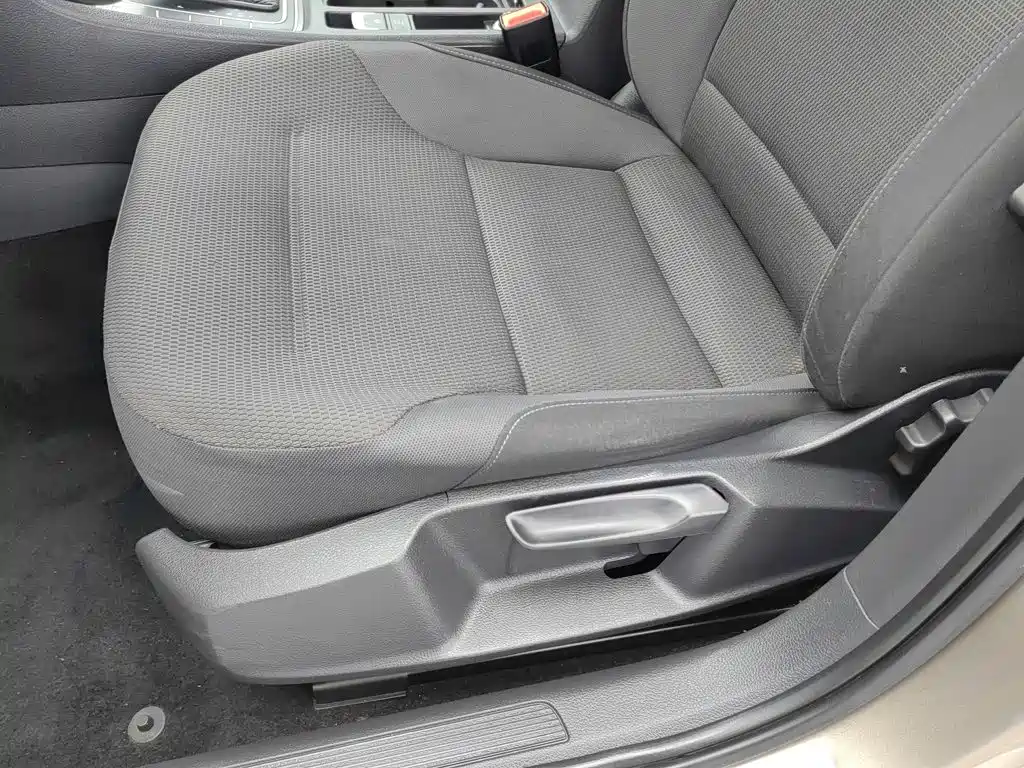 Volkswagen Golf 2016 — фото 20