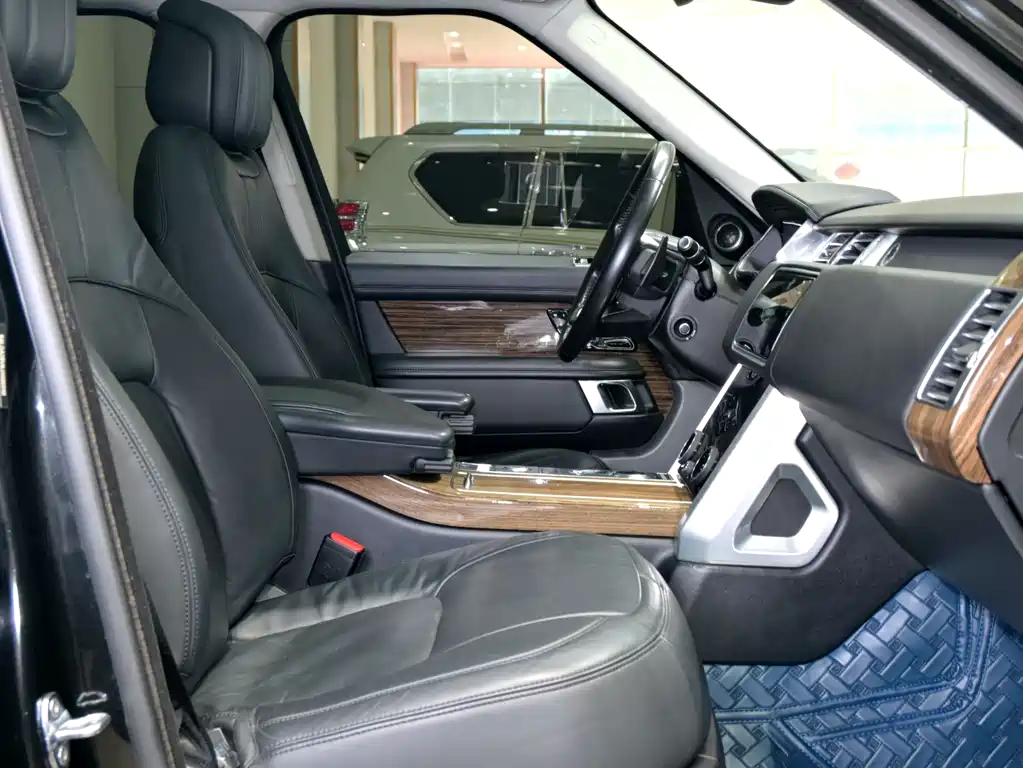 Land Rover Range Rover 2018 — фото 11