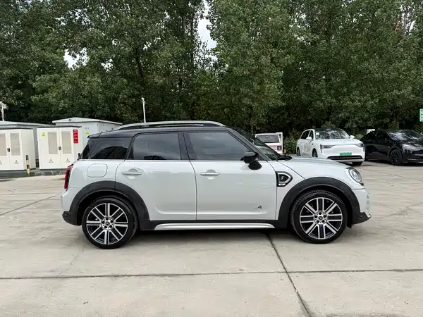 MINI Countryman 2021