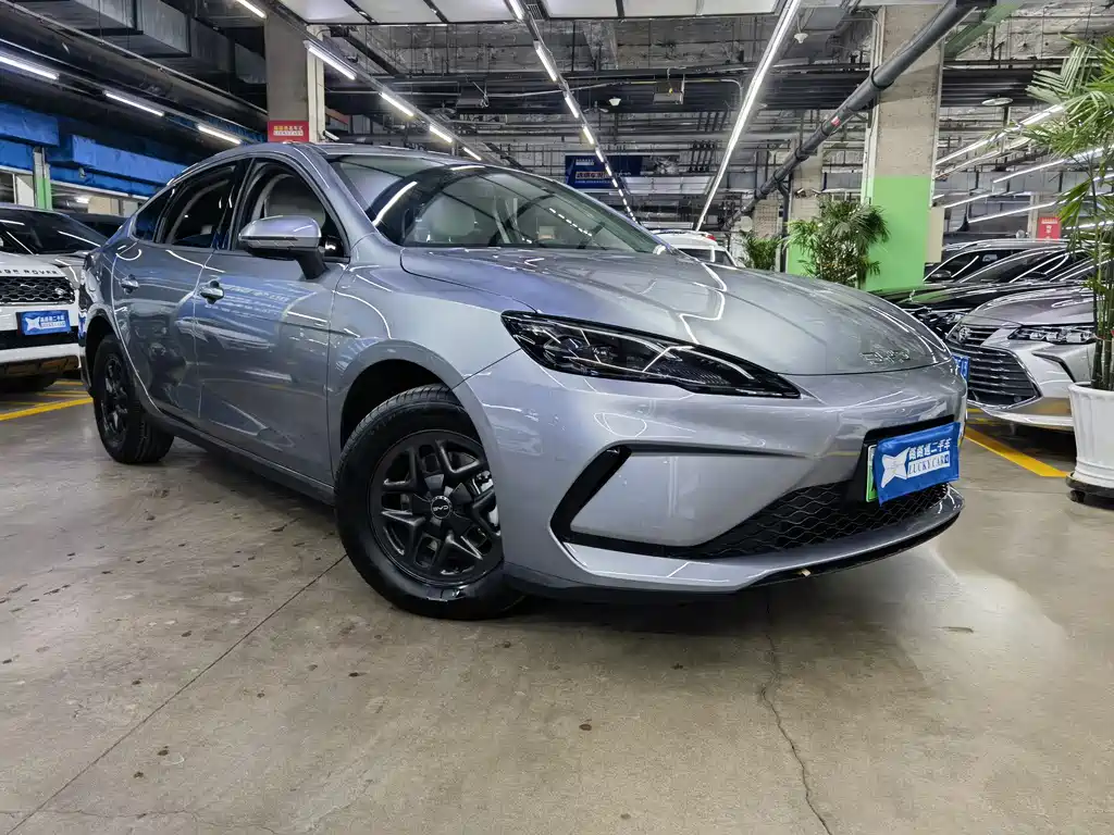 BYD Seal 05 DM-i 2025 — фото 3