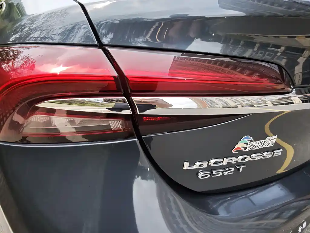 Buick LaCrosse 2021 — фото 27