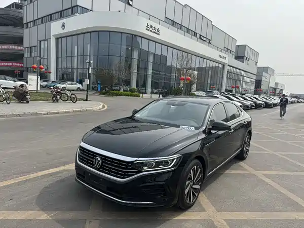 Volkswagen Passat 2022