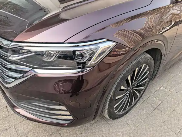 Volkswagen Viloran 2020