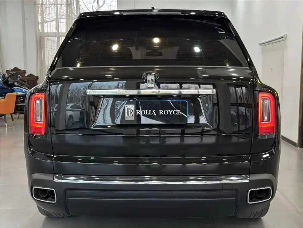 Rolls-Royce Cullinan 2021 — фото 3