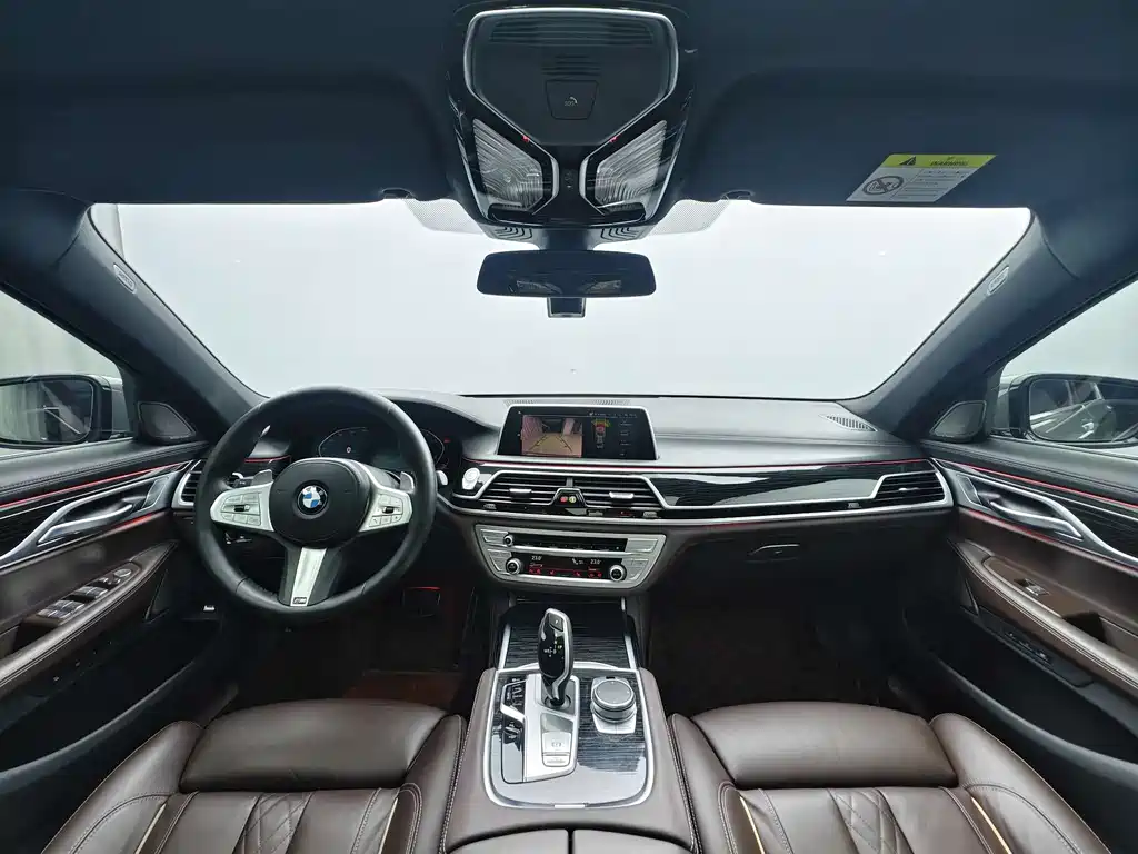 BMW 7 Series 2022 — фото 12