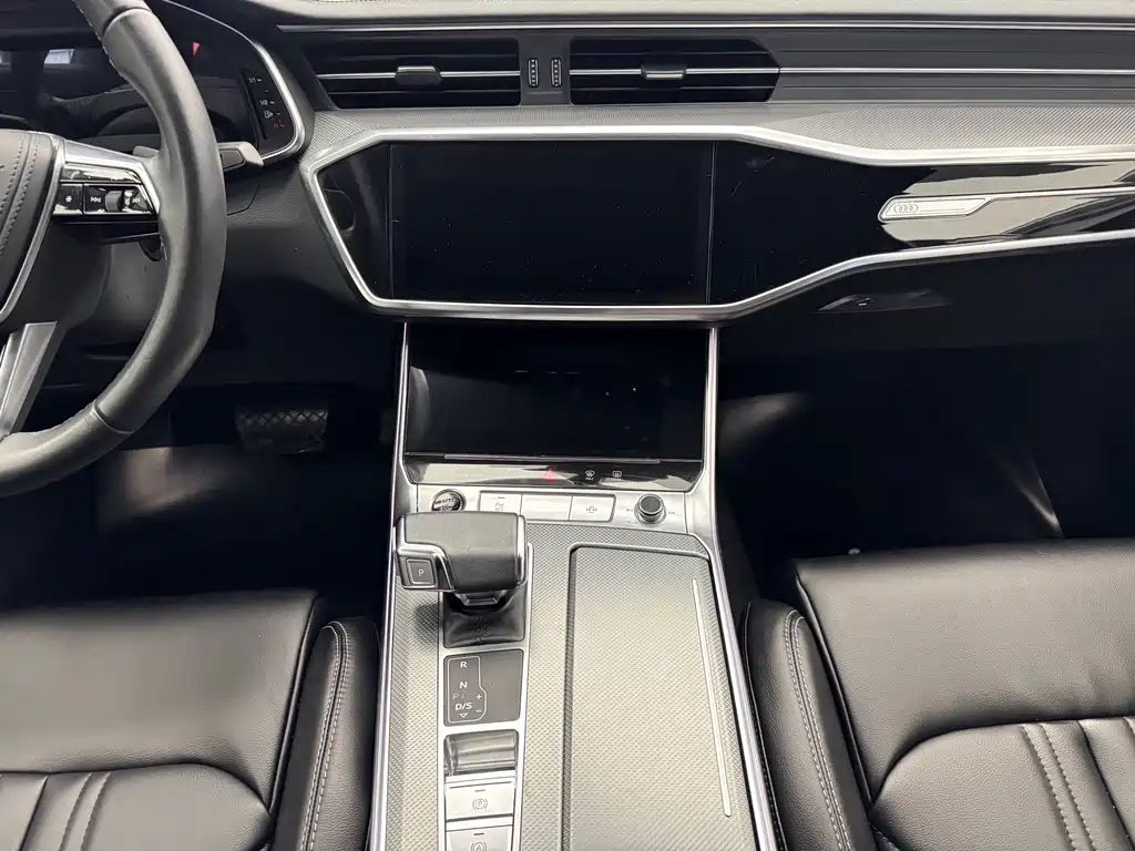 Audi A6L 2023