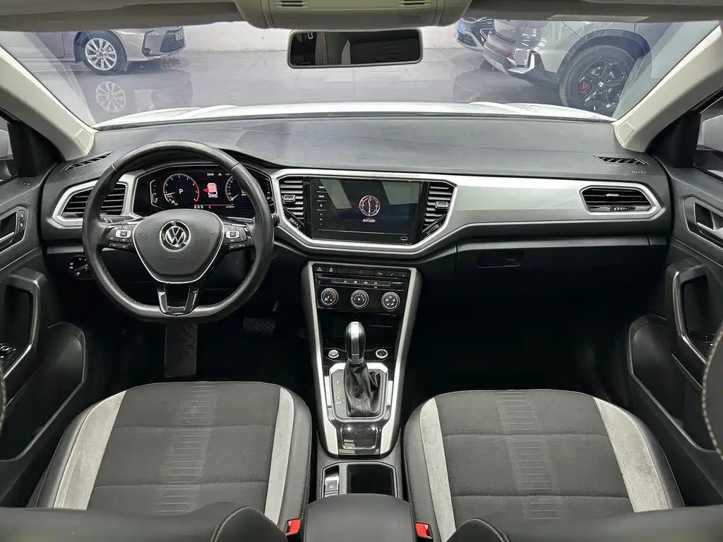 Volkswagen T-Roc 2022 — фото 17