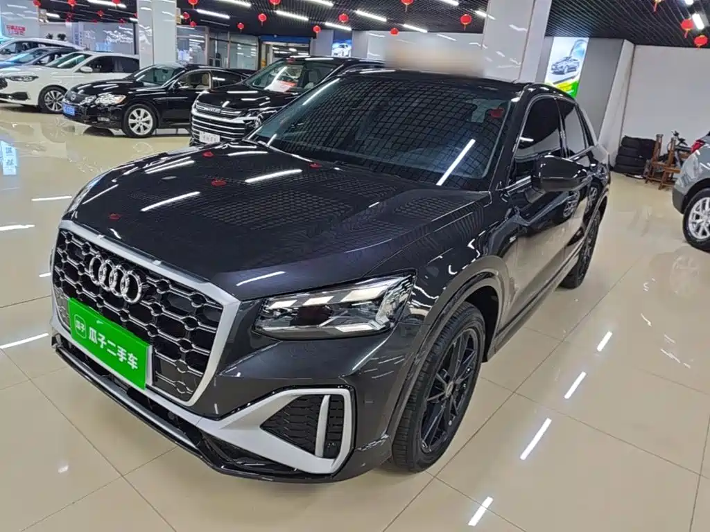 Audi Q2L 2024