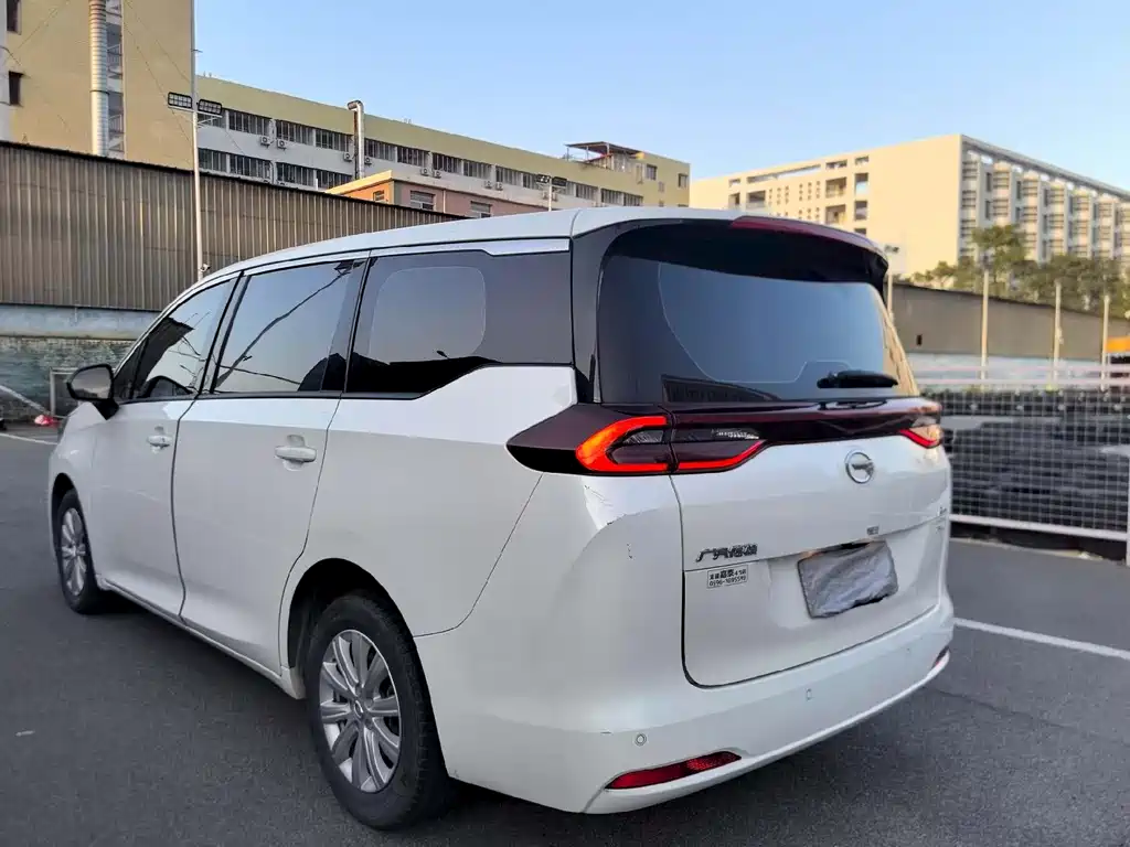 GAC Motor Trumpchi M6 2021 — фото 6