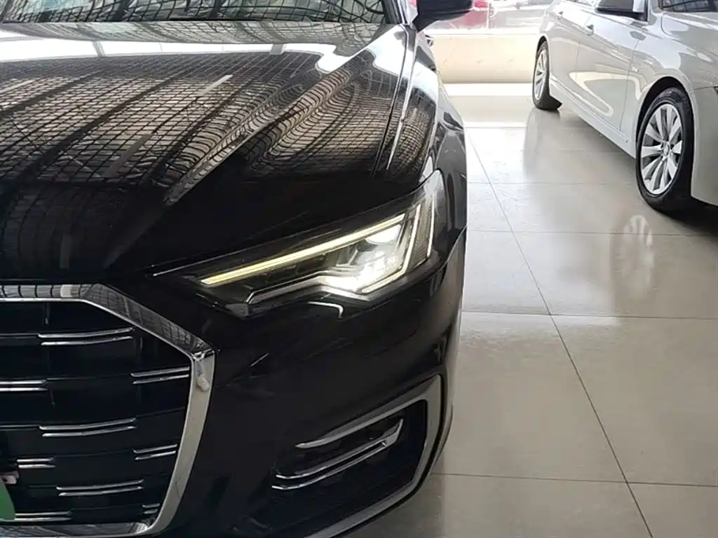 Audi A6L 2023 — фото 24