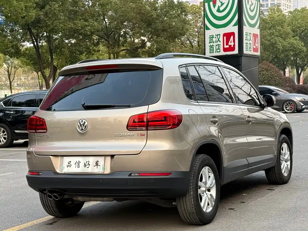 Volkswagen Tiguan 2014 — фото 4