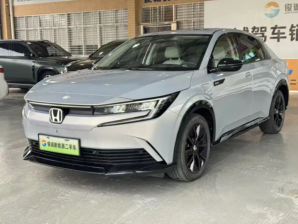 Honda e:NP2 2025 — фото 1