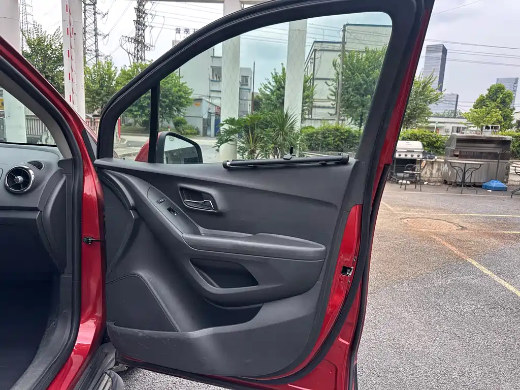 Chevrolet Trax 2014 — фото 15