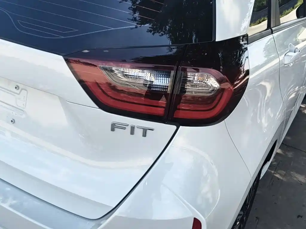 Honda Fit 2024 — фото 8