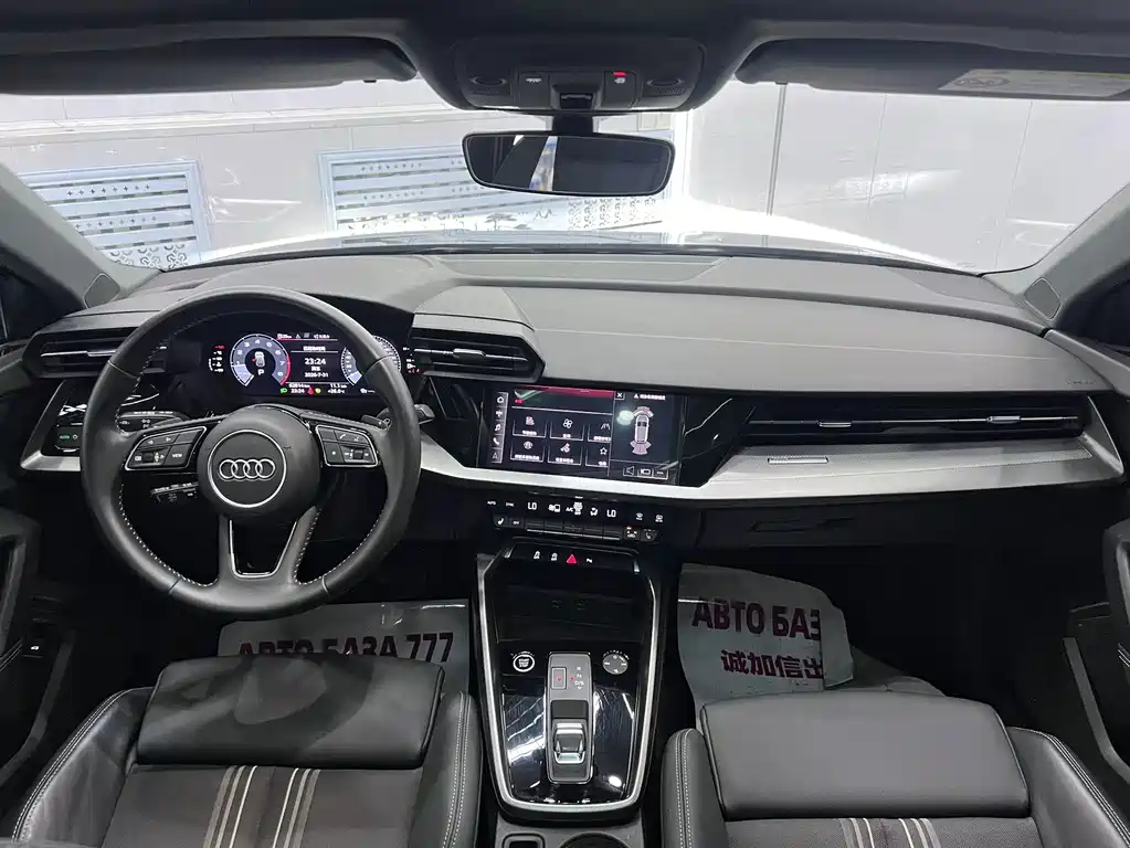 Audi A3 2022 — фото 15