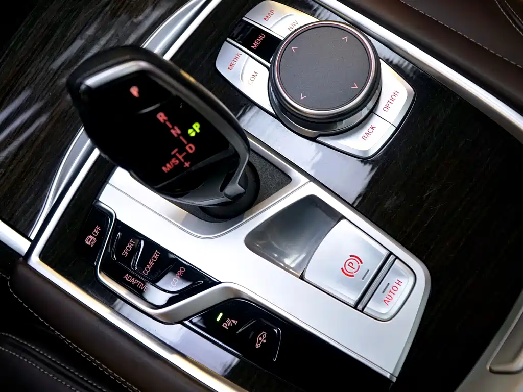 BMW 7 Series 2022 — фото 19