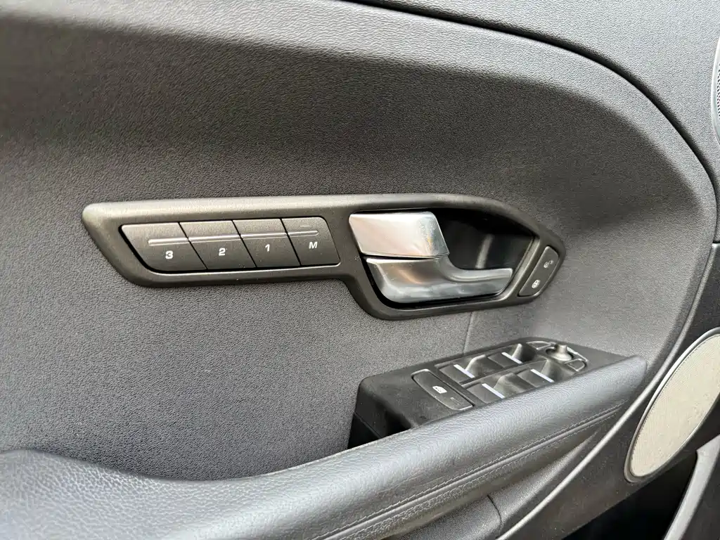 Land Rover Evoque 2016 — фото 11