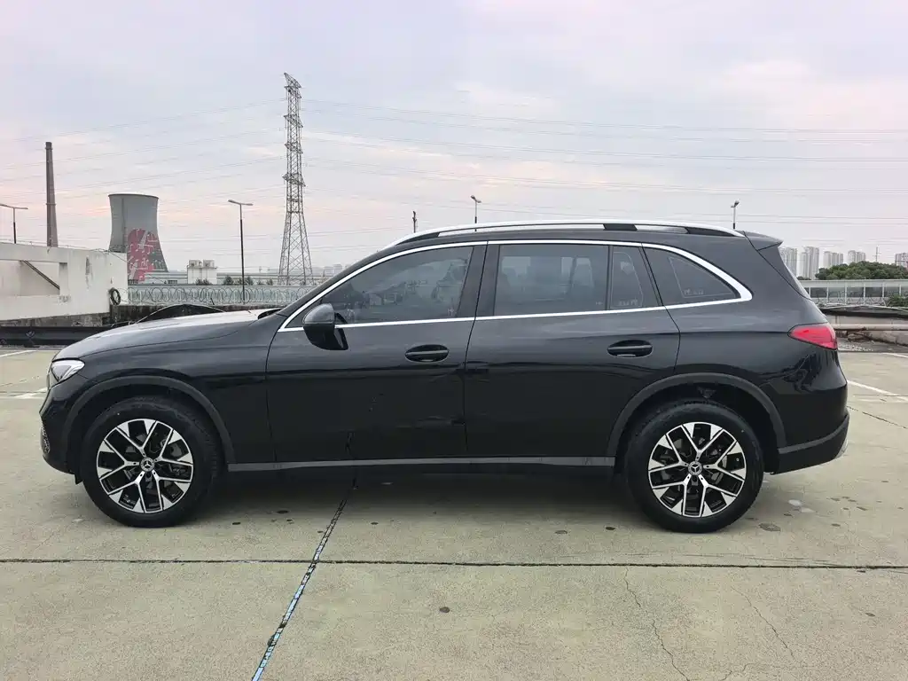 Mercedes-Benz GLC 2024