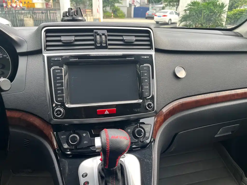 Haval H6 2014 — фото 15