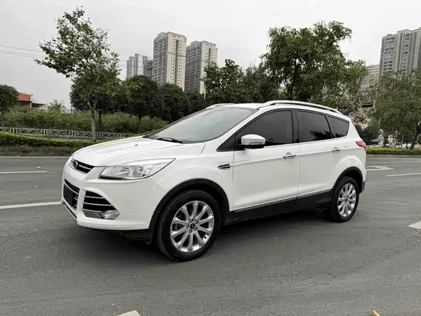 Ford Kuga 2014