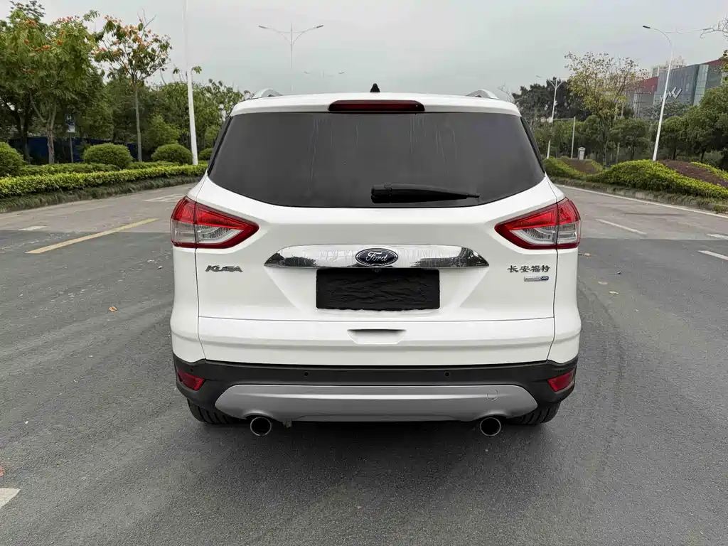 Ford Kuga 2014 — фото 8
