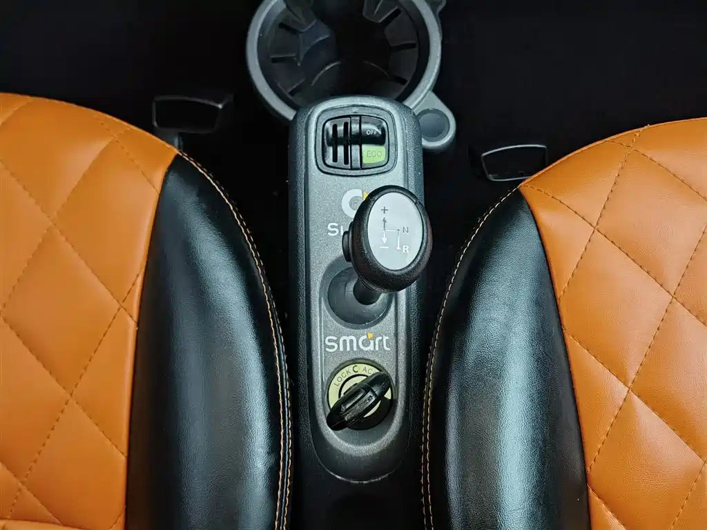 smart Fortwo 2012 — фото 13