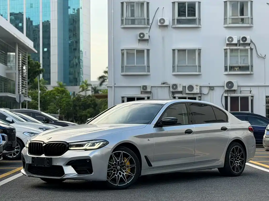 BMW 5 Series 2021