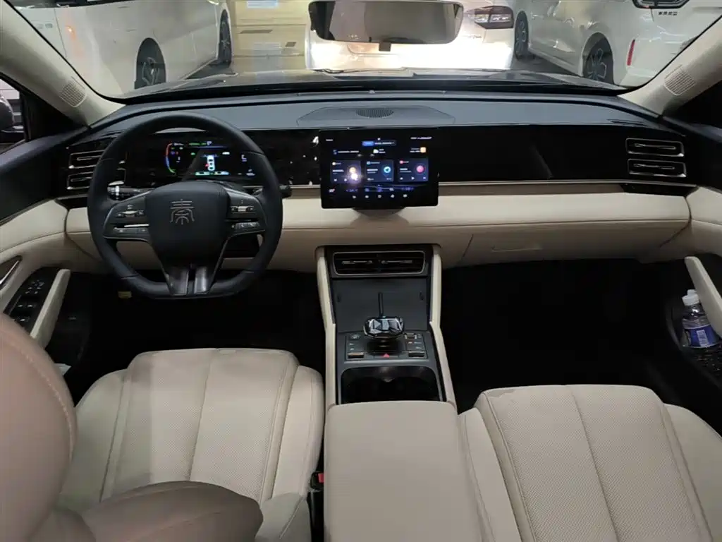 BYD Qin L 2025 — фото 10